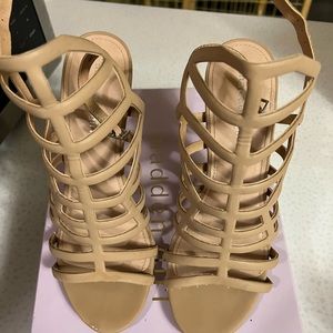 Madden girl nude heels